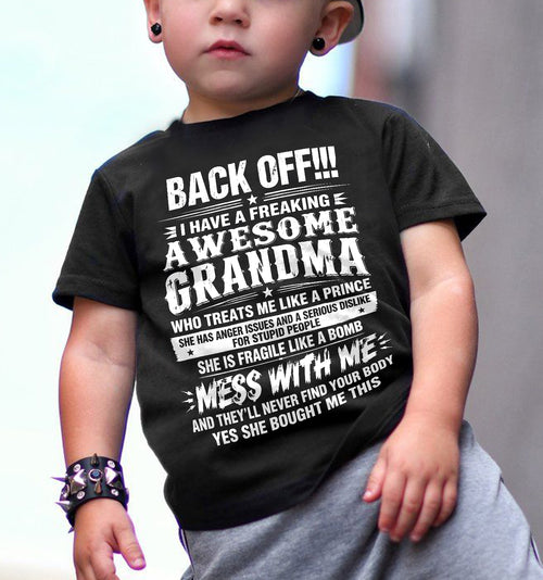 AWESOME GRANDMA T-SHIRT - TREATS ME LIKE A PRINCE - PERFECT GIFT FROM GRANDMA TO GRANDSON - LUAN00 (SKU2608-501-00)