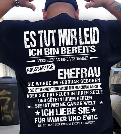 FEBRUAR - SIE IST MEINE GANZE WELT ICH LIEBE SIE FÜR IMMER UND EWIG - Das perfekte Geschenk für Ihren Ehemann - GER/LUAN02 (SKU2605-350-02)