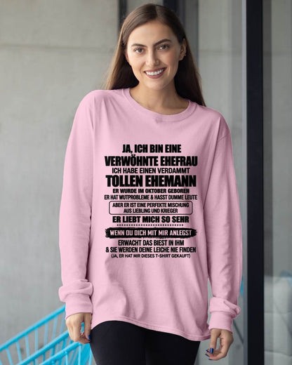 OKTOBER - VERWÖHNTE EHEFRAU - TOLLER EHEMANN - LIEBLING & KRIEGER - PERFEKTES GESCHENK VOM EHEMANN AN SEINE FRAU - LUAN10 (SKU2609-68-10)