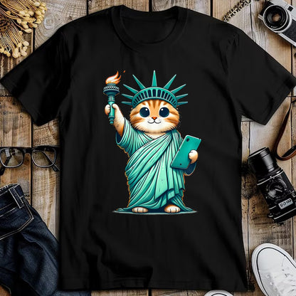 Cat Love Shirt, Funny Cat Lover Gift UnisexT-Shirt/Hoodie/Sweatshirt HLT00 - Cute Kawaii Cat Statue of Liberty I Love New York NYC T-Shirt