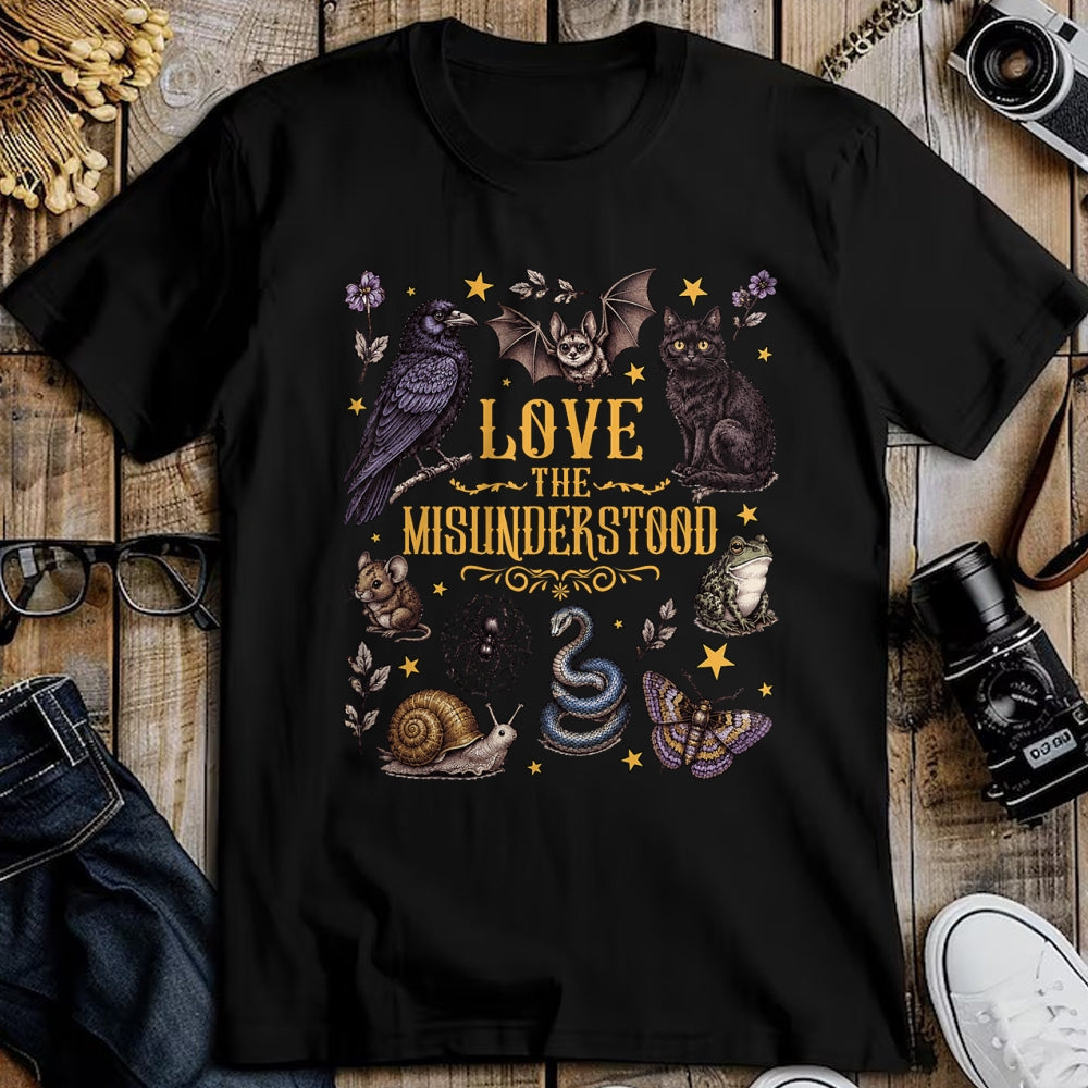 Cat Love Shirt, Funny Cat Lover Gift UnisexT-Shirt/Hoodie/Sweatshirt HLT00 - Vintage Love The Misunderstood Bat Raven Cat Snake Moth Frog T-Shirt