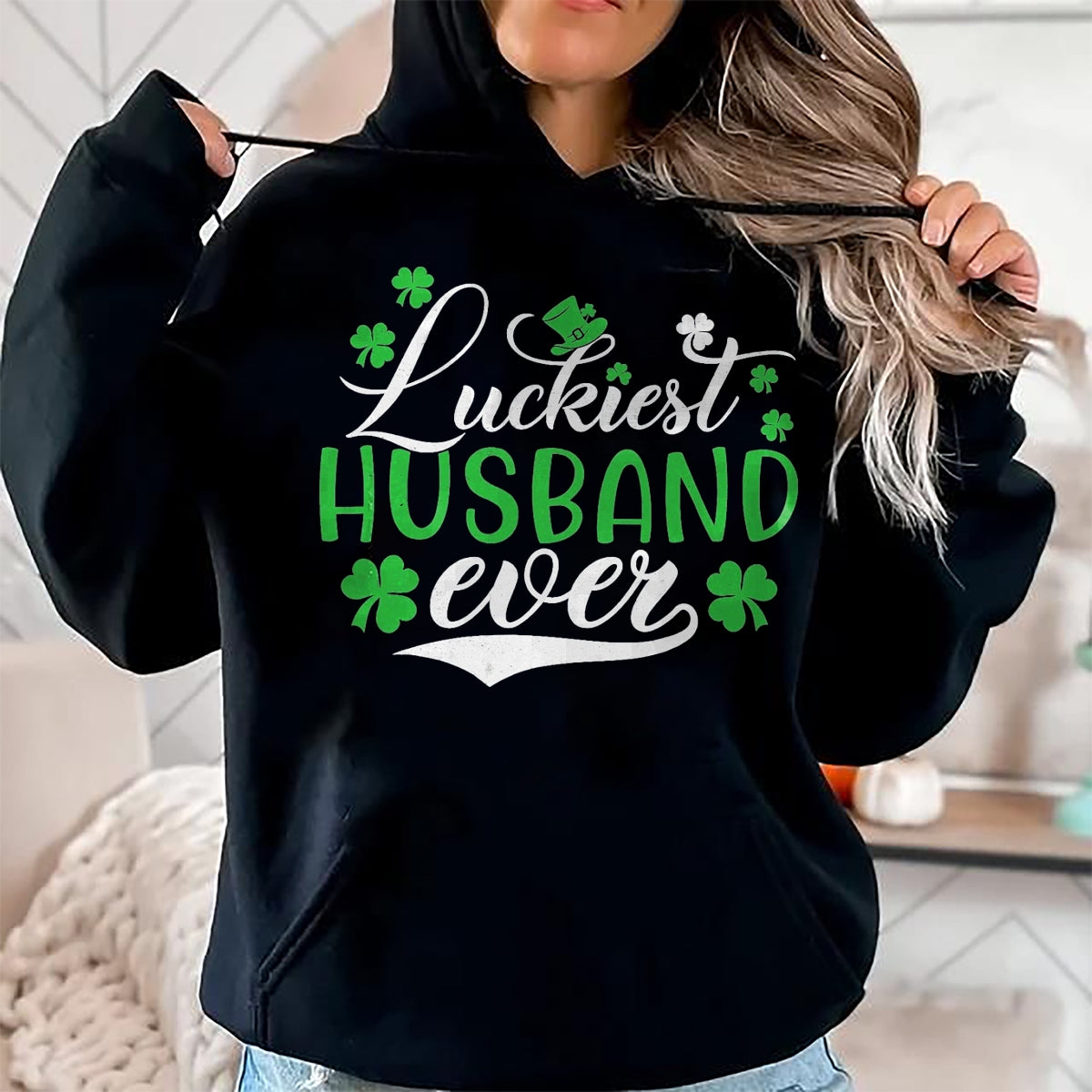 Best Husband Shirt, Wife and Husband Unisex T-Shirt/Hoodie/Sweatshirt HLT00 - Luckiest Husband Ever Shamrock Lucky St Patrick_s Day T-Shirt, Men, Black, Small