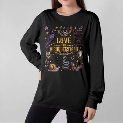 Cat Love Shirt, Funny Cat Lover Gift UnisexT-Shirt/Hoodie/Sweatshirt HLT00 - Vintage Love The Misunderstood Bat Raven Cat Snake Moth Frog T-Shirt