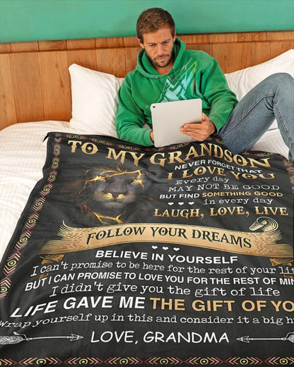 BLANKET FOR GRANDSON – COMFORT & WARMTH GIFT FROM GRANDMA  Sherpa Fleece Quilt Blanket LUAN00 (SKUB09-43)