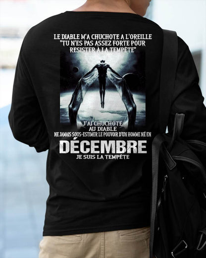 Je Suis la Tempête – Ne Jamais Sous-Estimer le Pouvoir d’un Homme Né en Décembre – T-Shirt Homme - LUAN12 (SKU26T-01160-12)