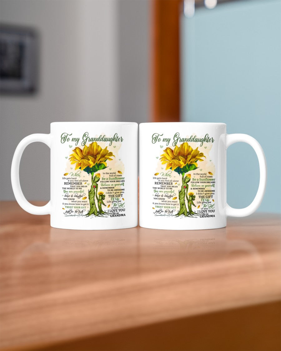 TO GRANDDAUGHTER MUG 02 - GIFT FROM GRANDMA - NINA00