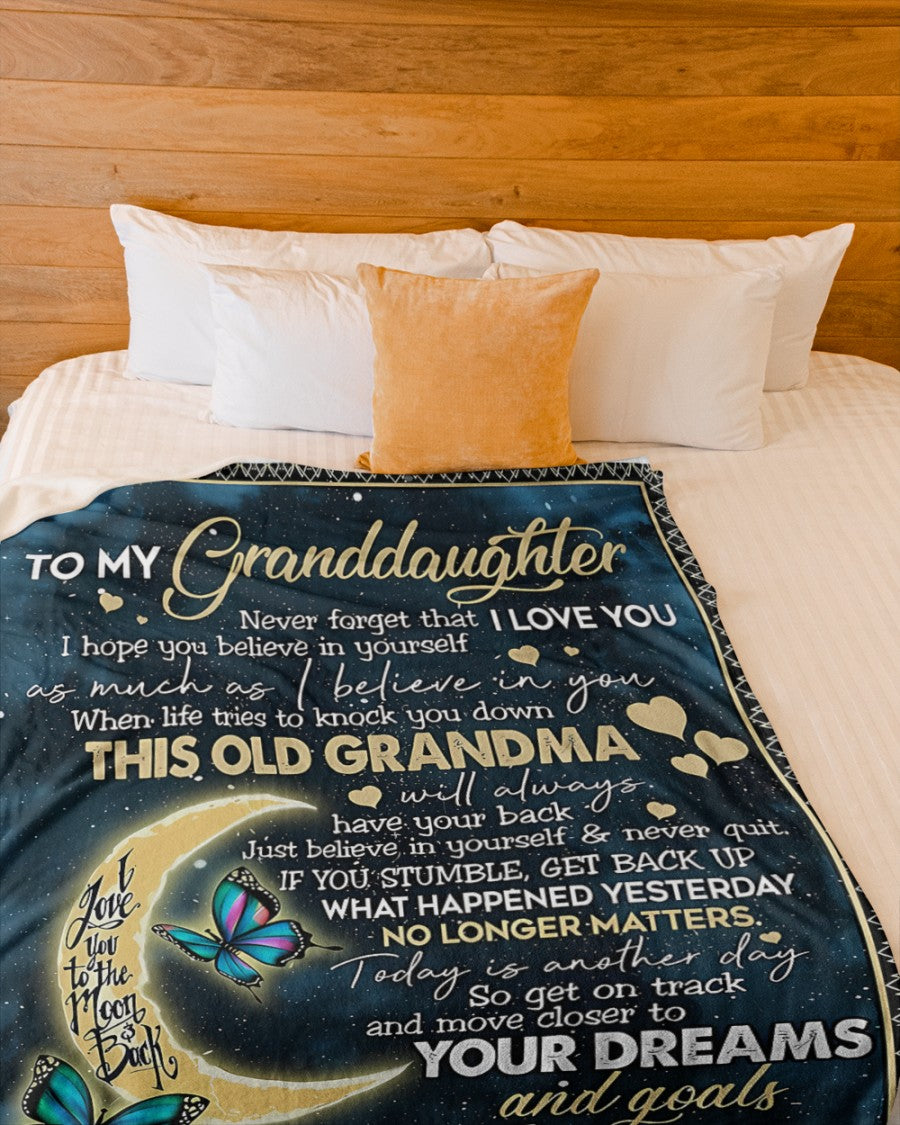 BLANKET FOR GRANDDAUGHTER – COMFORT & WARMTH GIFT FROM GRANDMA  Sherpa Fleece Quilt Blanket LUAN00 (SKUB-BLK-GMD2)