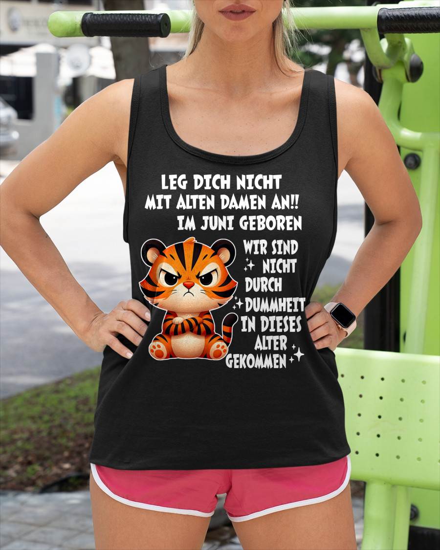 JUNI, LEG DICH NICHT MIT ALTEN DAMEN AN - LUAN GER06 (SKU2605-332-06)