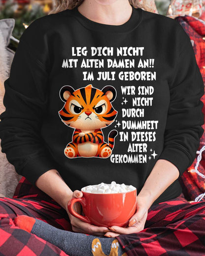 JULI, LEG DICH NICHT MIT ALTEN DAMEN AN - LUAN GER07 (SKU2605-332-07)