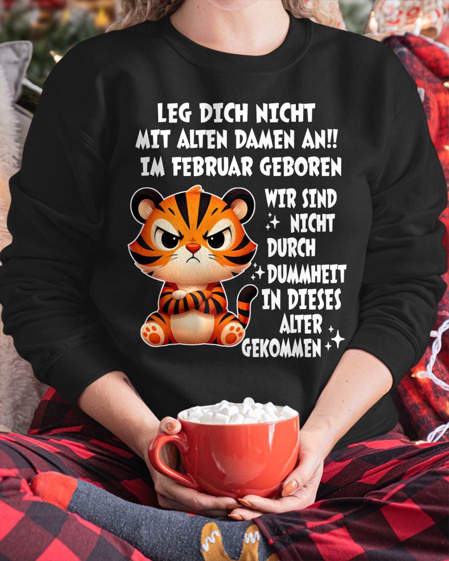 FEBRUAR, LEG DICH NICHT MIT ALTEN DAMEN AN - LUAN GER02 (SKU2605-332-02)